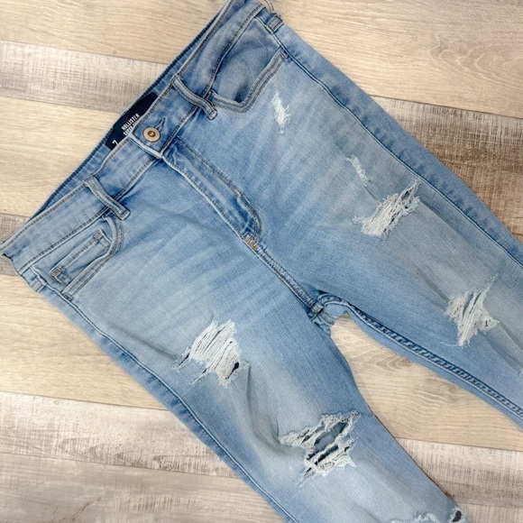 Hollister distressed super skinny high rise jegging ❤️ - Picture 4 of 7